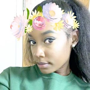 Meet your Posher, Yanique